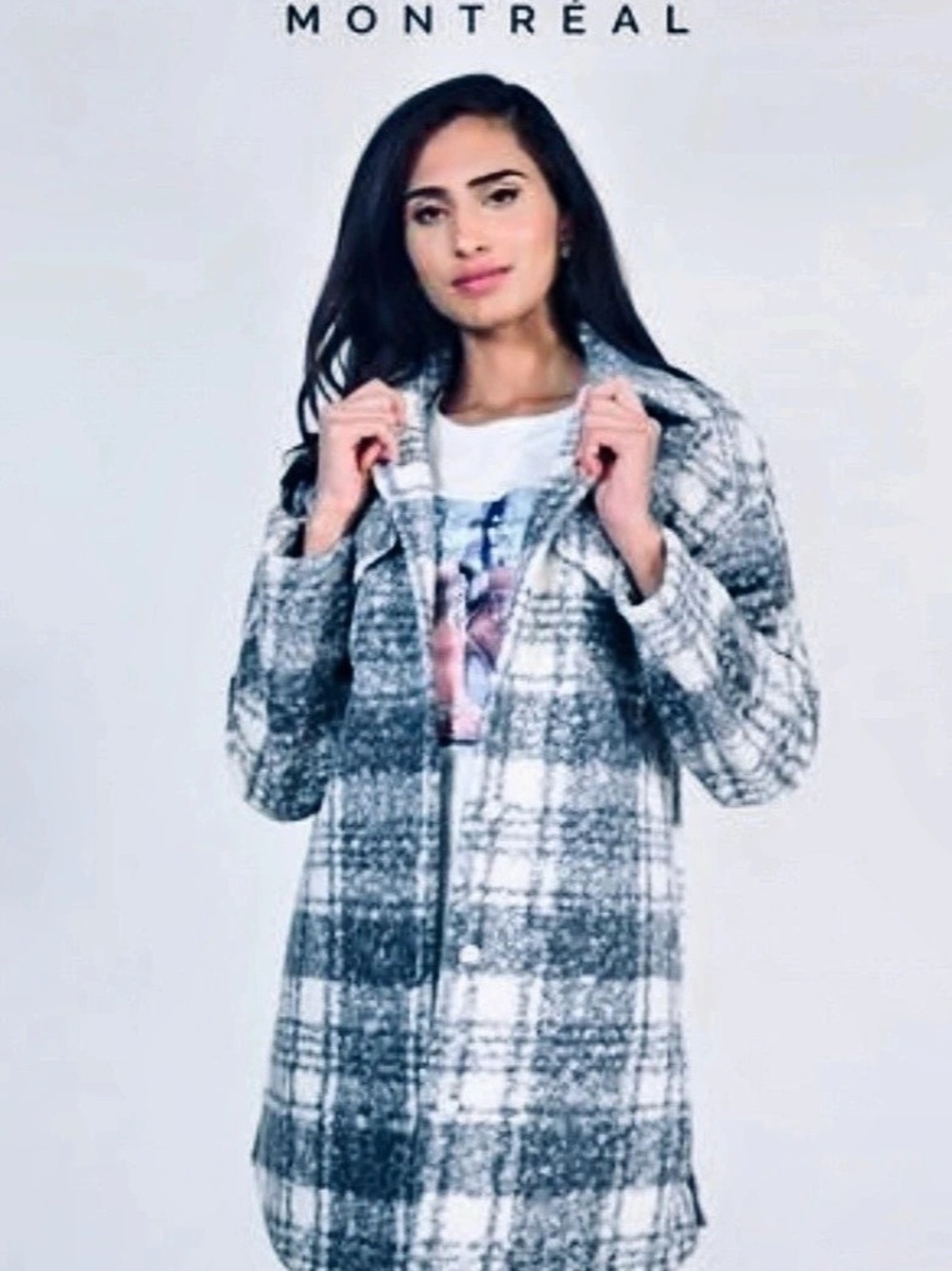 Frank Lyman Plaid Coat in Blue & White Size 4 Like New